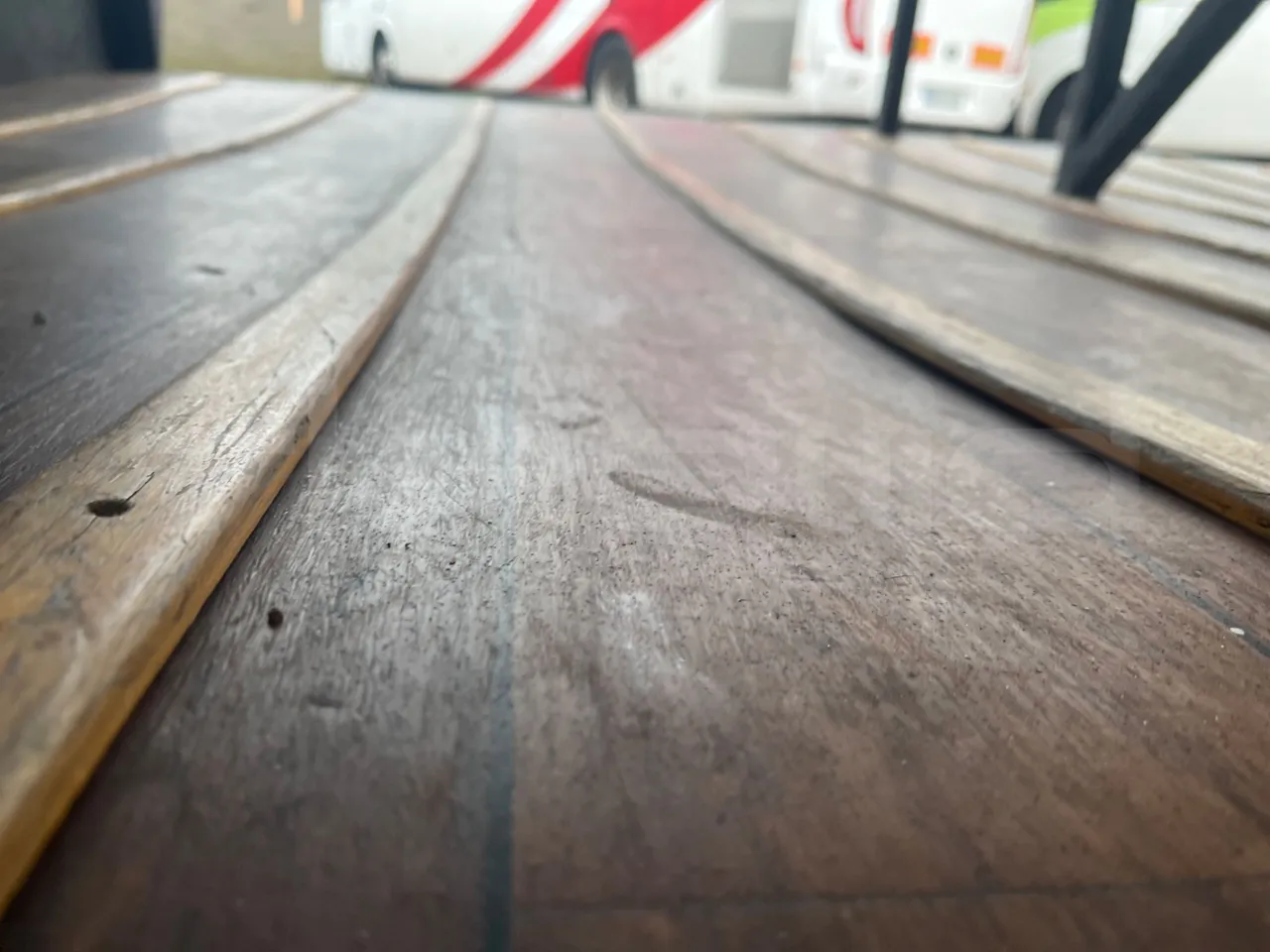 Volvo Beulas Glory B3RJ3C60C - Euro 6 - 345 kW - 14.600 mt - under carpet photo