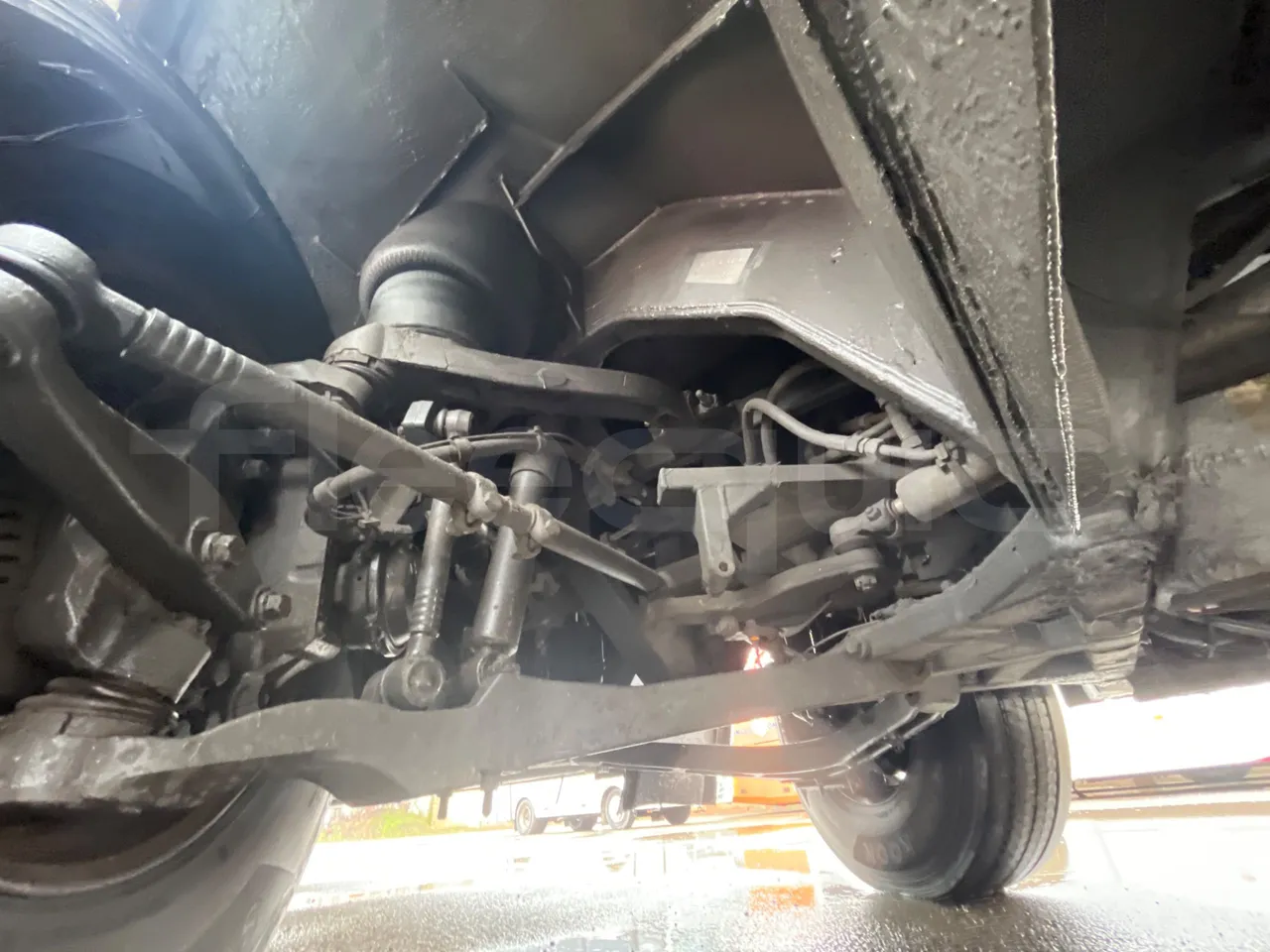 Volvo Beulas Glory B3RJ3C60C - Euro 6 - 345 kW - 14.600 mt - front axle left side