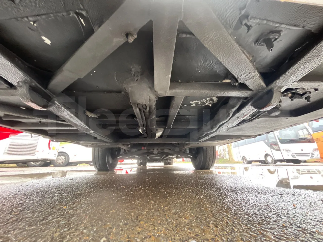 Volvo Beulas Glory B3RJ3C60C - Euro 6 - 345 kW - 14.600 mt - front undercarriage from front