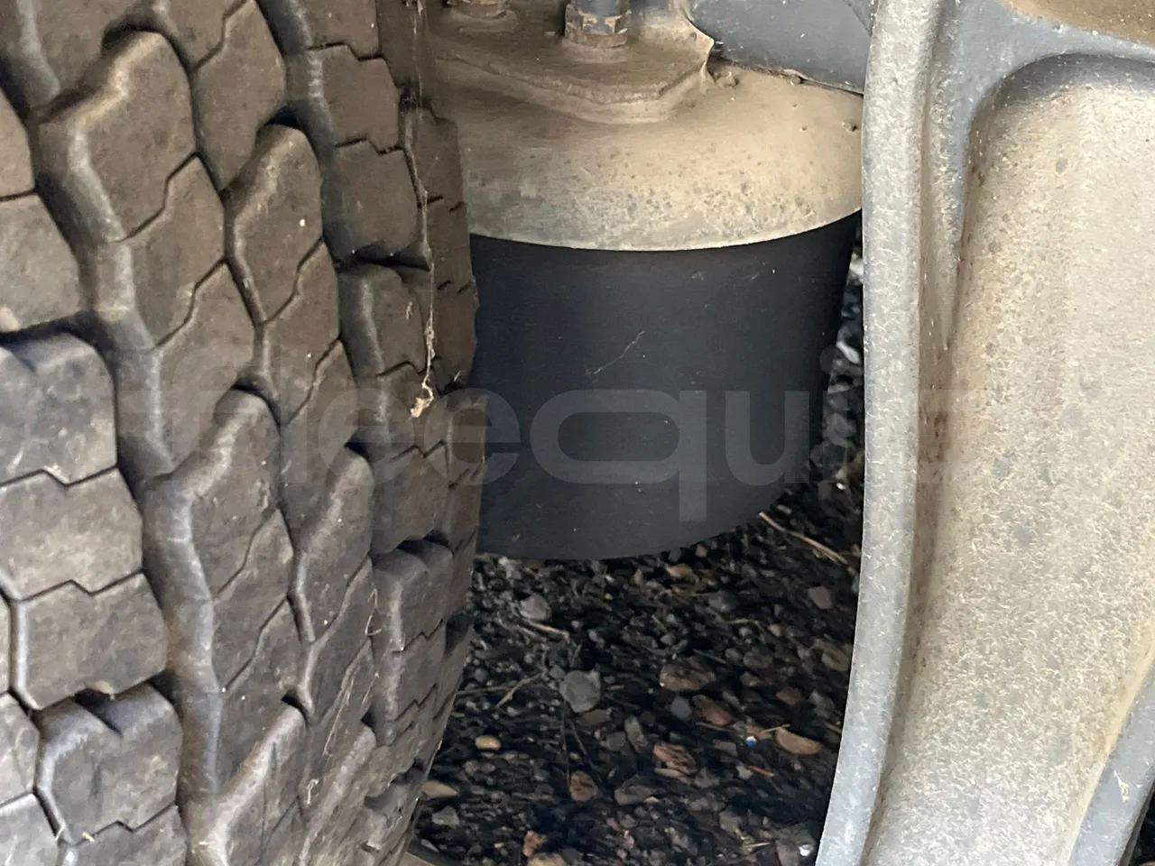 Iveco Magirus A260S/80 COMES - Euro3 - 218kW - 9.310mt - axel 2 air springs 1 right