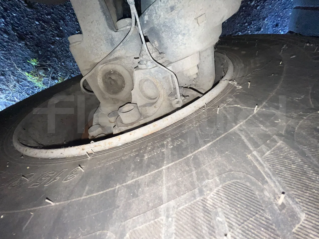 Iveco Magirus A260S/80 COMES - Euro3 - 218kW - 9.310mt - front brake calipers left