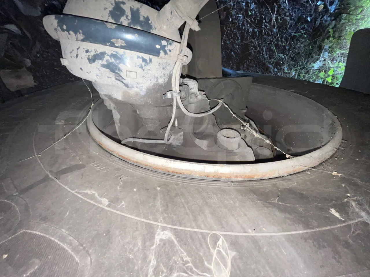 Iveco Magirus A260S/80 COMES - Euro3 - 218kW - 9.310mt - front brake calipers right