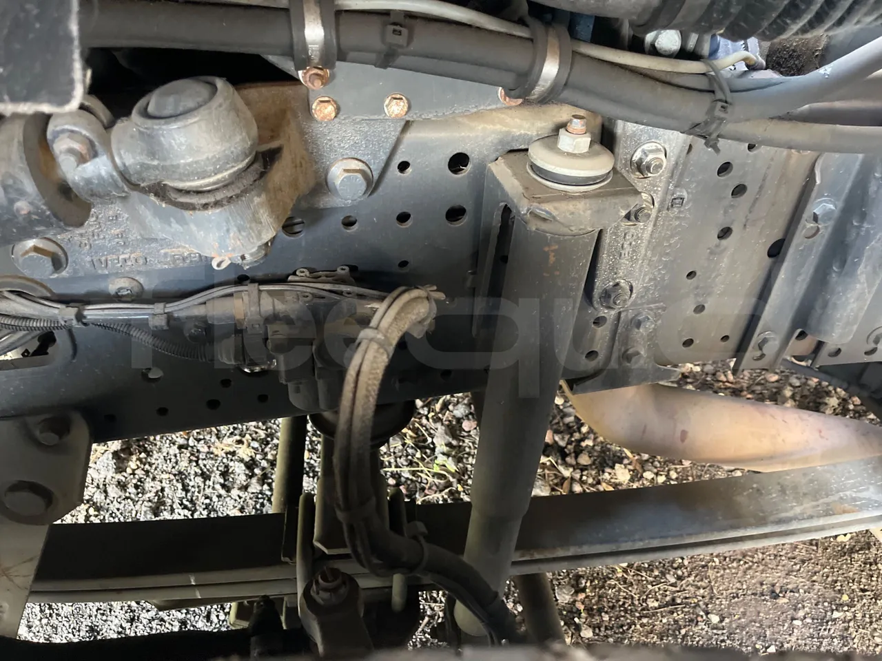 Iveco Magirus A260S/80 COMES - Euro3 - 218kW - 9.310mt - front shock absorbers left