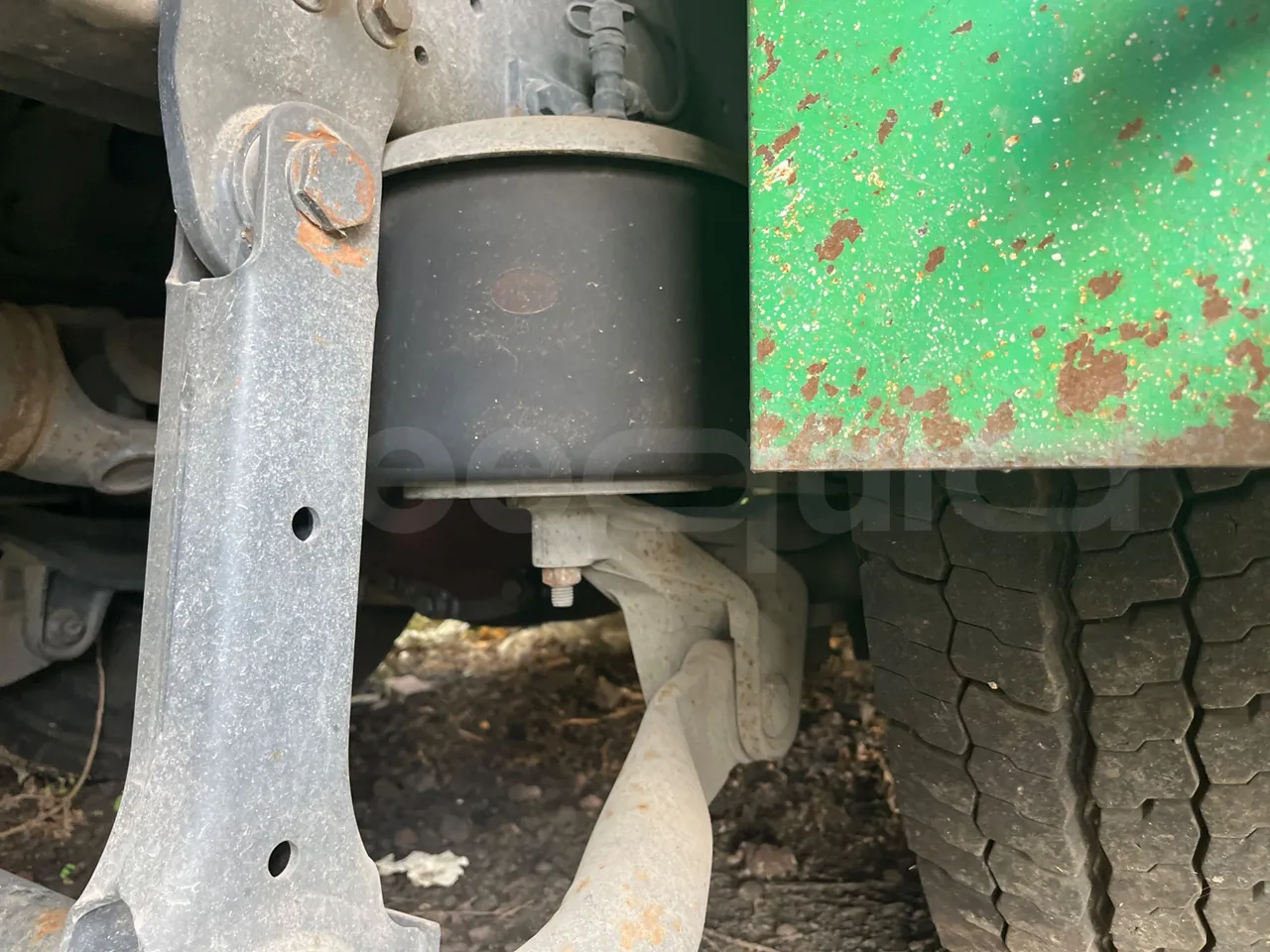 Iveco Magirus A260S/80 COMES - Euro3 - 218kW - 9.310mt - axle 2 shock absorbers 1 right