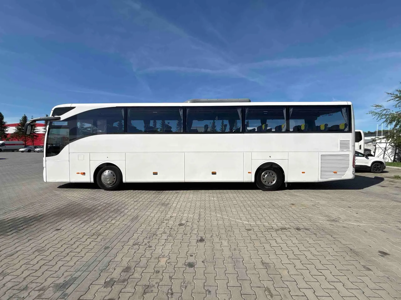 Mercedes-Benz Tourismo RHD - Euro5 - 300kW -  12.140mt - left side photo