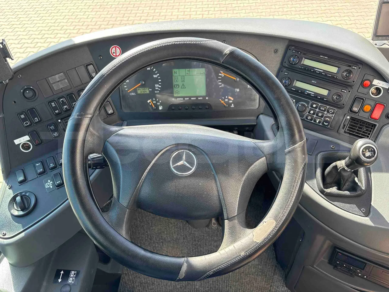 Mercedes-Benz Tourismo RHD - Euro5 - 300kW -  12.140mt - steering wheel photo