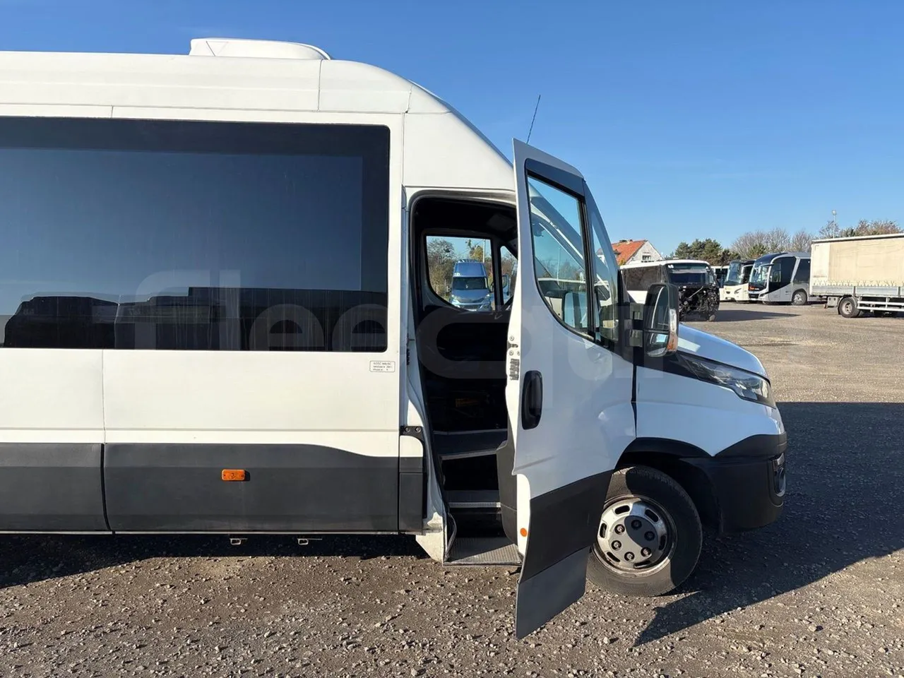 Iveco A50C17 CA1S- EURO 6 - 125 Kw - 7.8m - front door 1 open