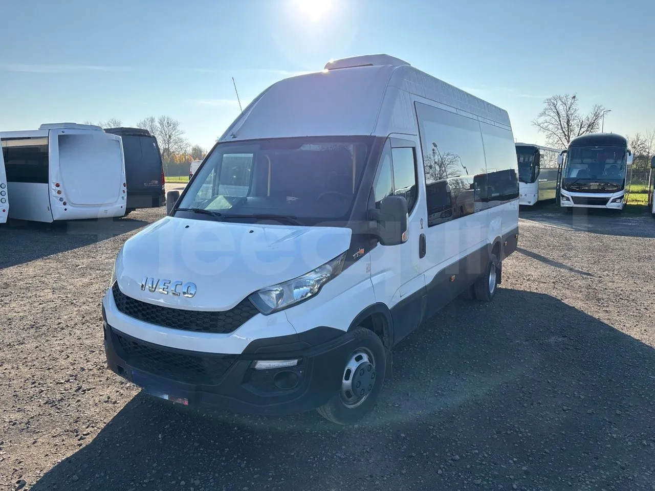 Iveco A50C17 CA1S- EURO 6 - 125 Kw - 7.8m - 3/4 front left