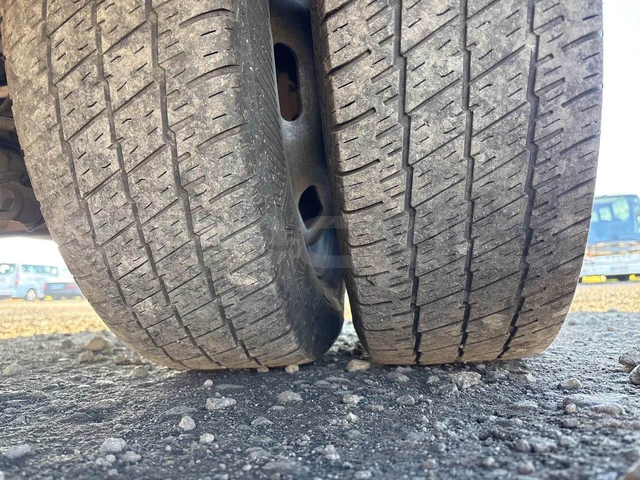 Iveco A50C17 CA1S- EURO 6 - 125 Kw - 7.8m - tread condition second axle tires left