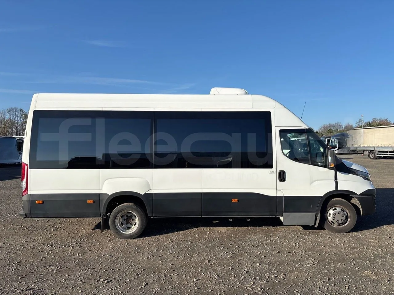 Iveco A50C17 CA1S- EURO 6 - 125 Kw - 7.8m - right side doors closed