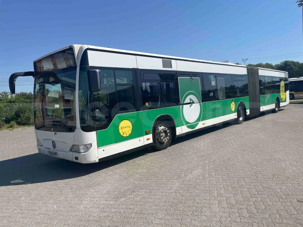 Mercedes-Benz Citaro G - 3/4 Front Left Side