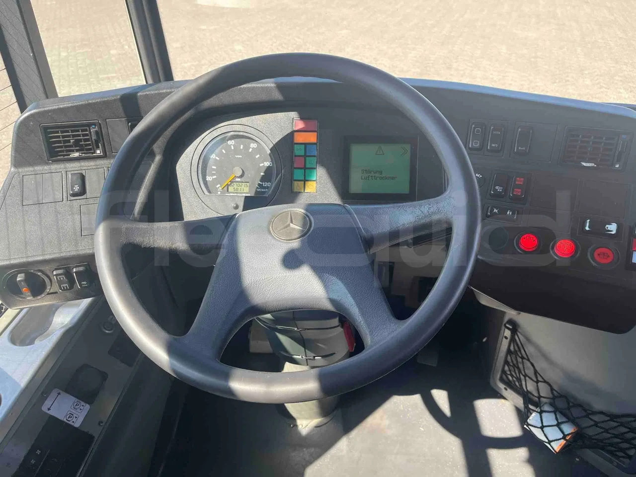 Mercedes-Benz Citaro G - Steering Wheel