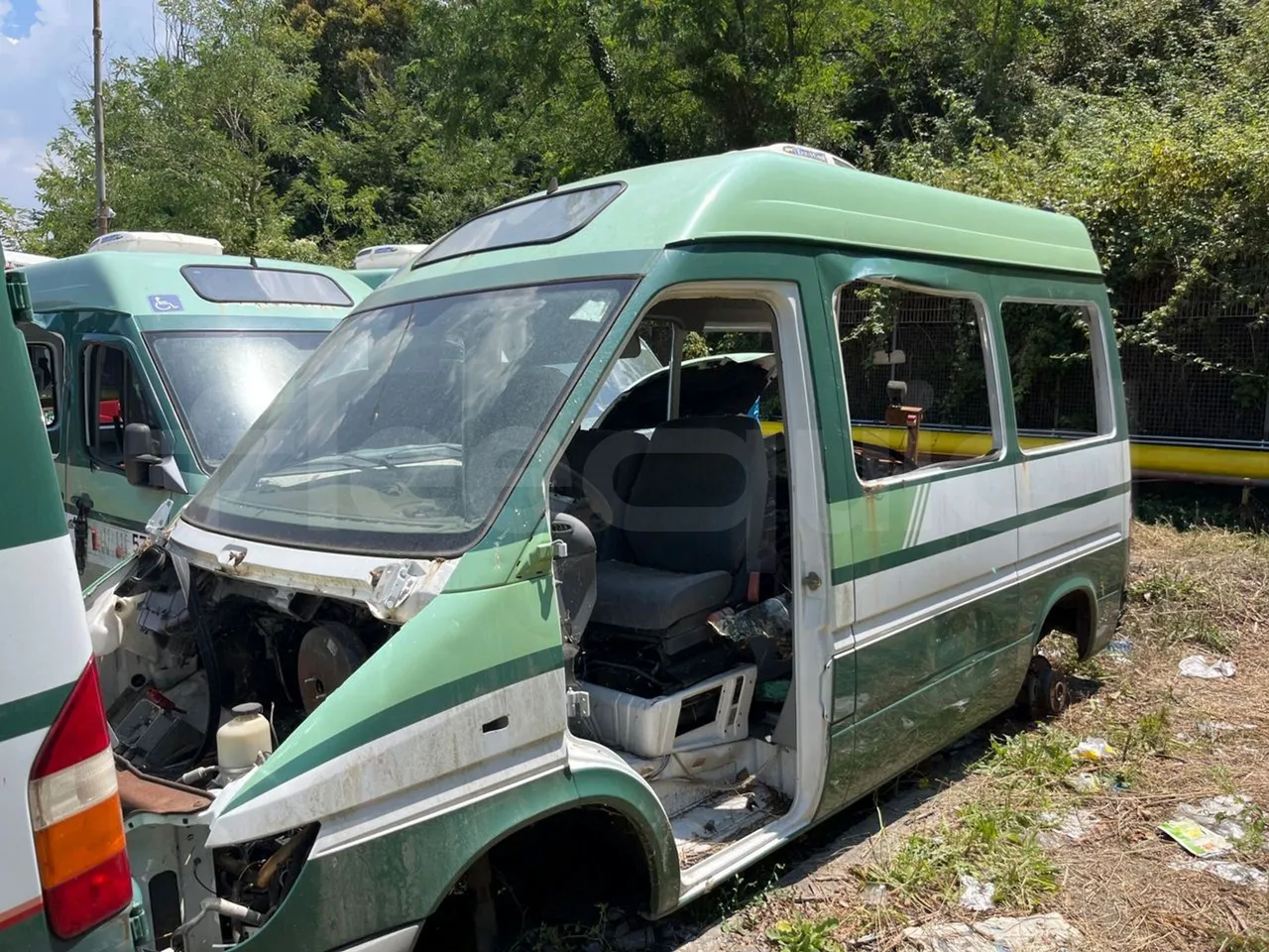 Mercedes-Benz Sprinter - Base cover photo