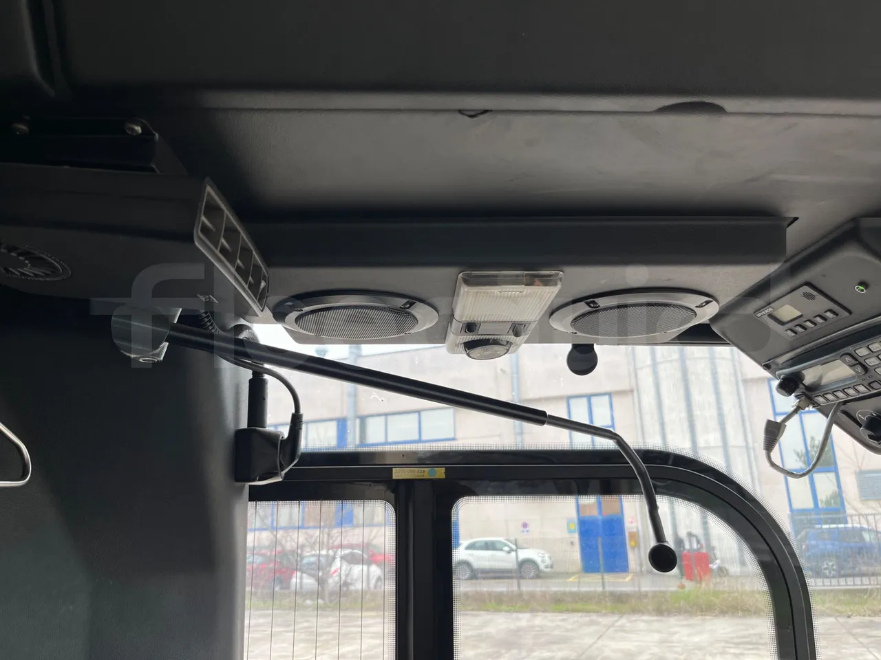 Solaris Urbino 12 - Euro6 - 240kW - 12mt - driver microphone accessories photo