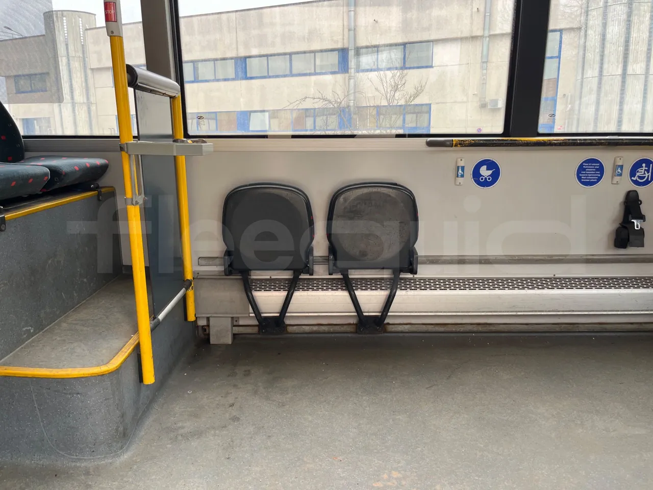 Solaris Urbino 12 - Euro6 - 240kW - 12mt - folding seat photo