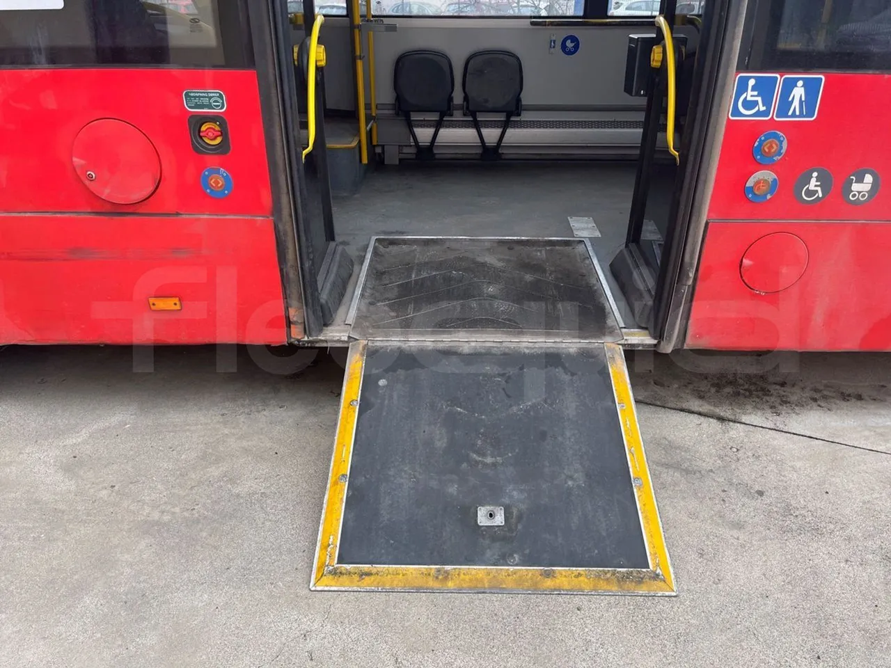 Solaris Urbino 12 - Euro6 - 240kW - 12mt - platform open photo