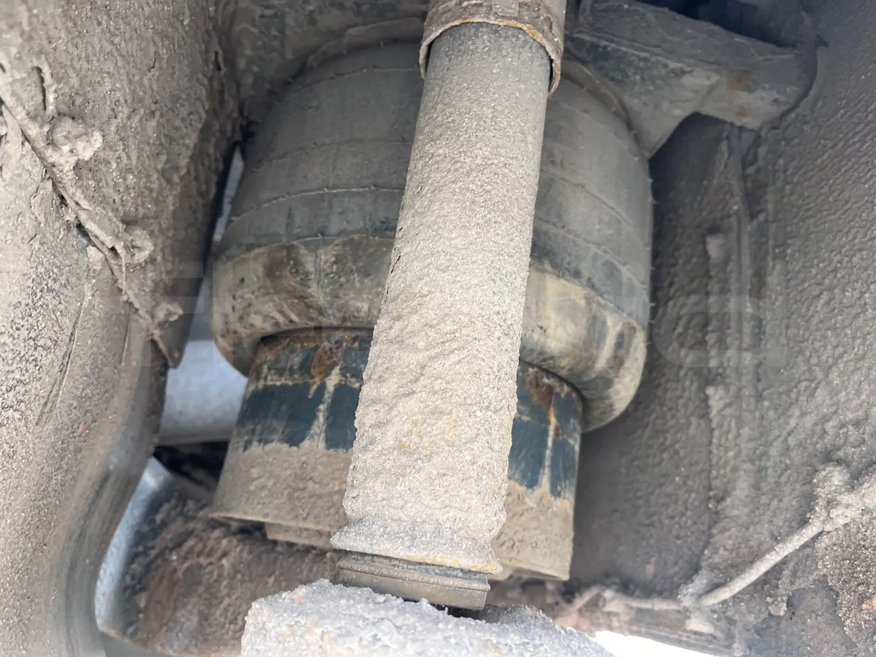 Solaris Urbino 12 - Euro6 - 240kW - 12mt - axle 2 shock absorbers 2 left