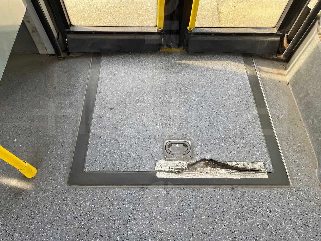 Man Lion's City A21 - EUR5 - 206kW - 11.980m - platform open photo