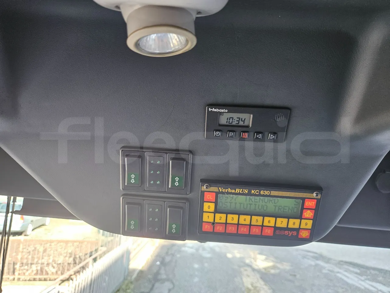 Volvo 8700B12B 12.340/ Euro 4 - 250 Kw - 12,200 Mt - command unit indicators