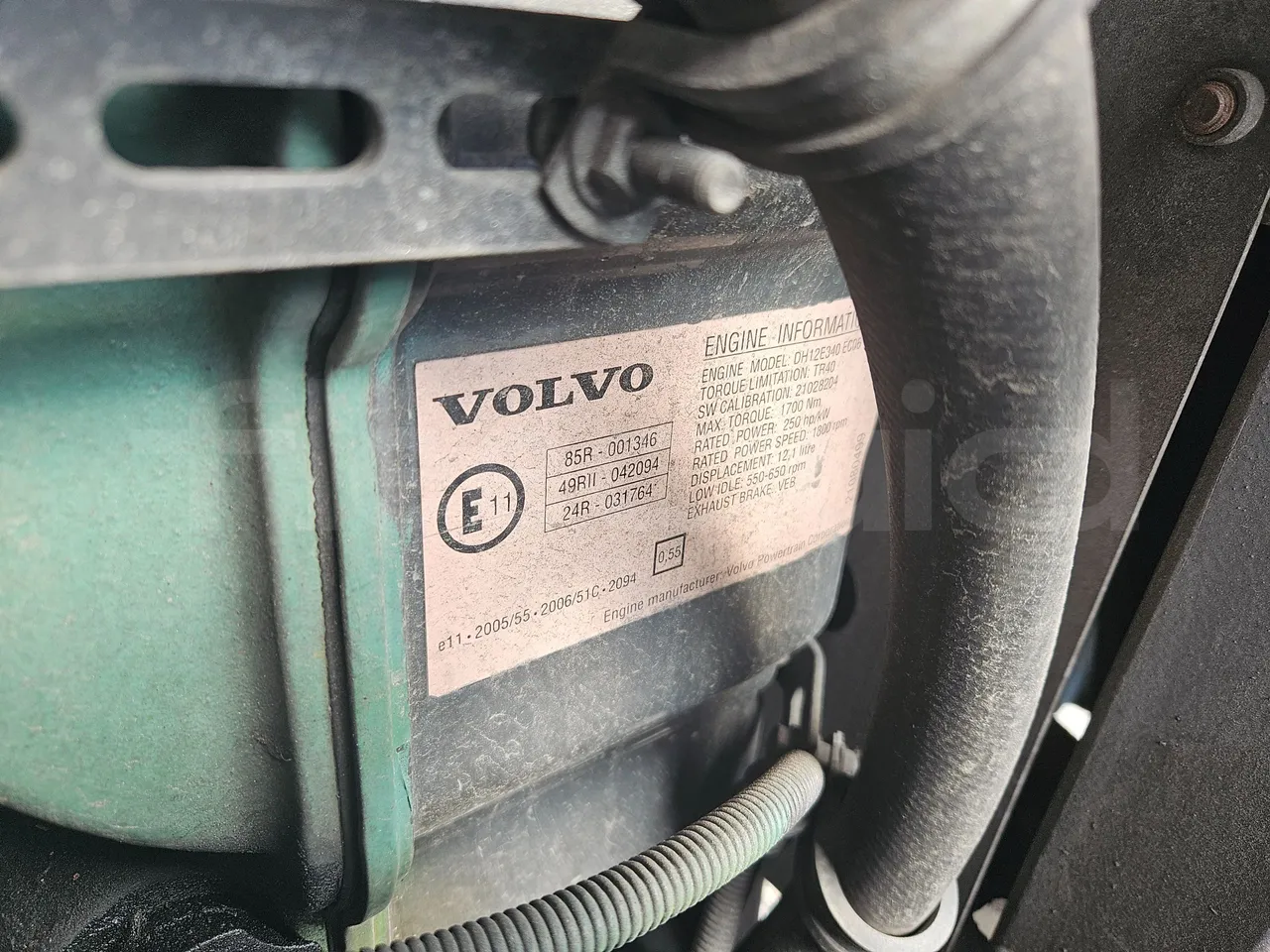 Volvo 8700B12B 12.340/ Euro 4 - 250 Kw - 12,200 Mt - engine plate photo