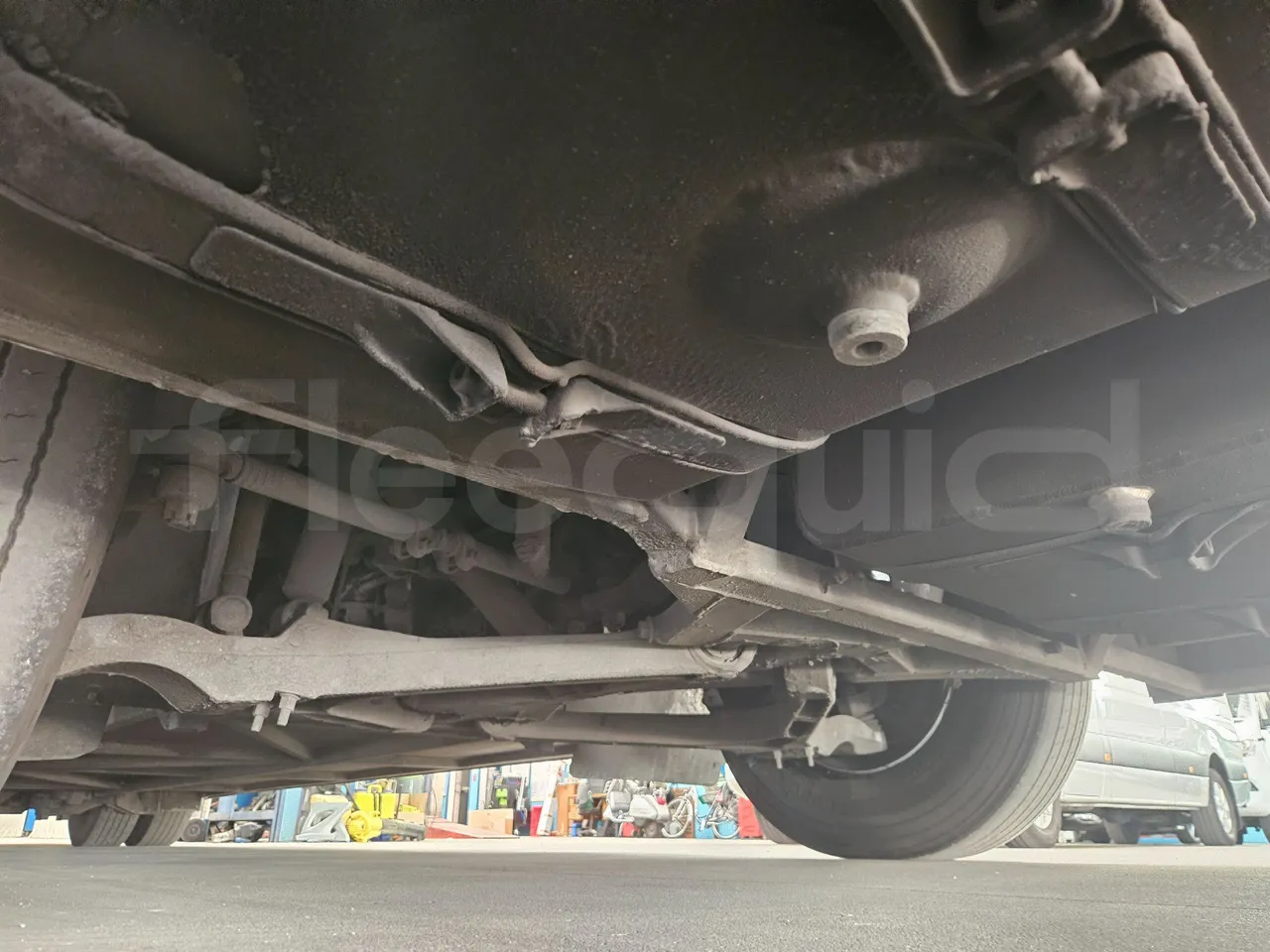 Volvo 8700B12B 12.340/ Euro 4 - 250 Kw - 12,200 Mt - front axle central