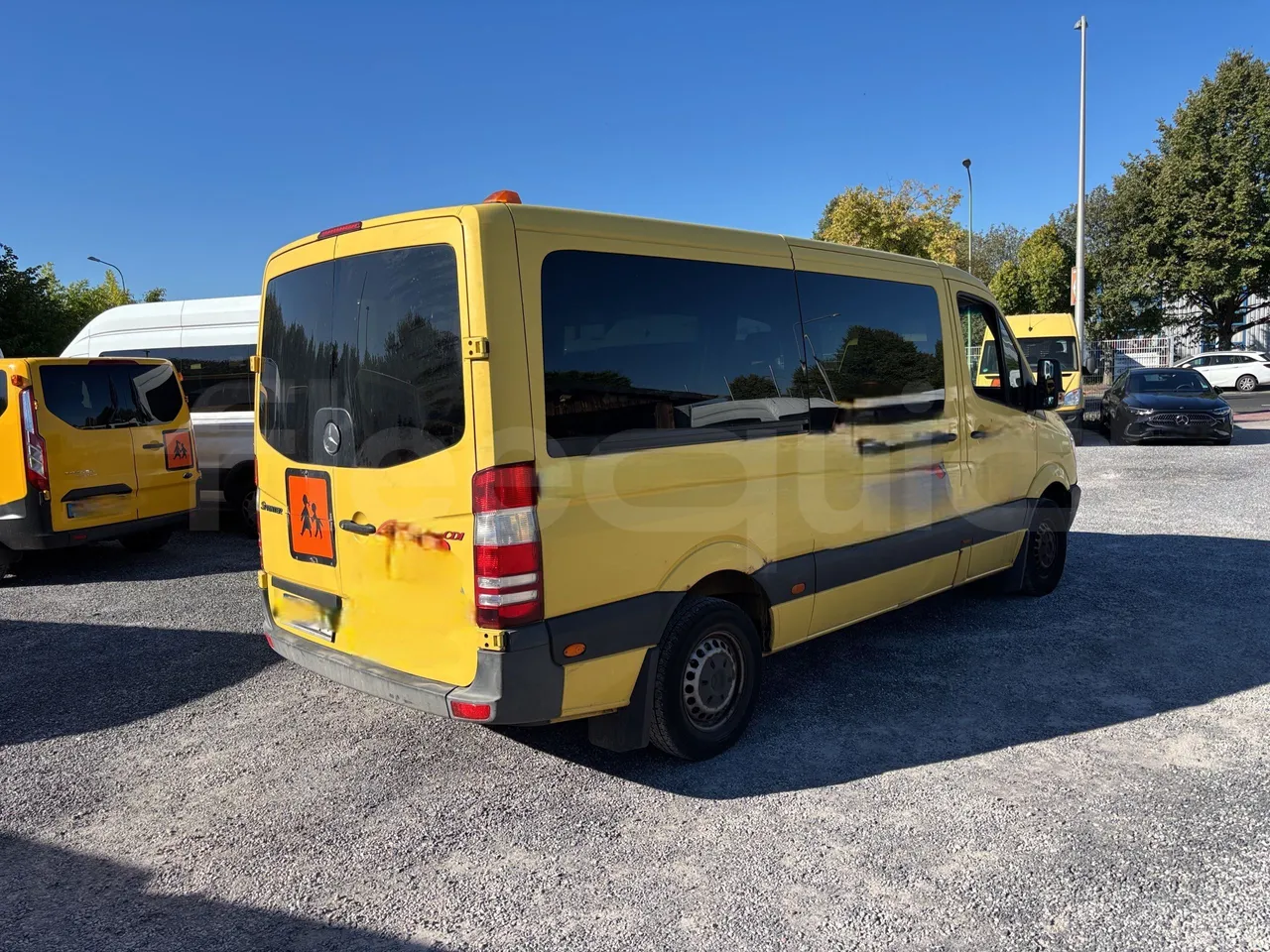 Mercedes-Benz Sprinter - 3/4 Rear Left Side