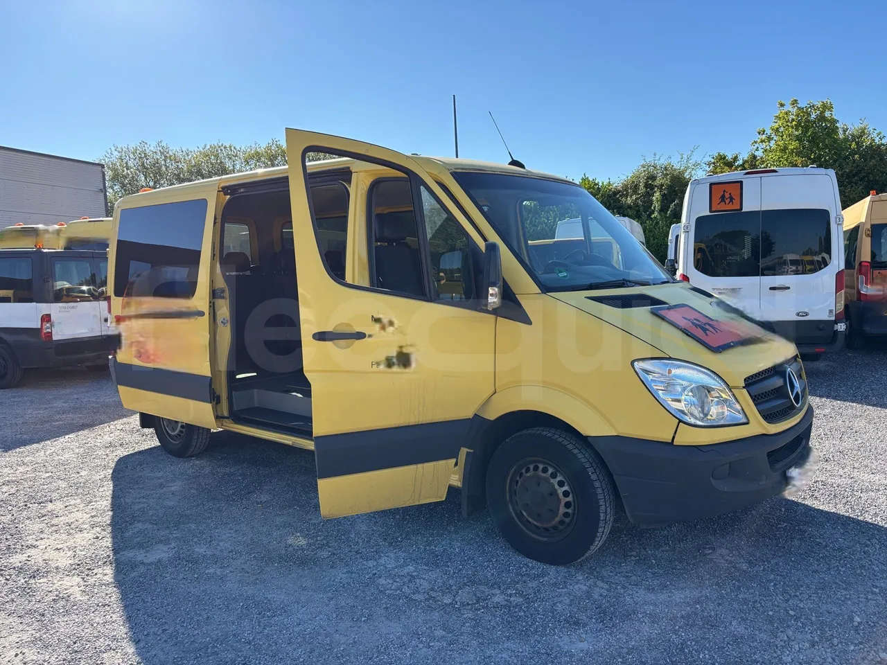 Mercedes-Benz Sprinter - 3/4 Front Right Side Doors Open