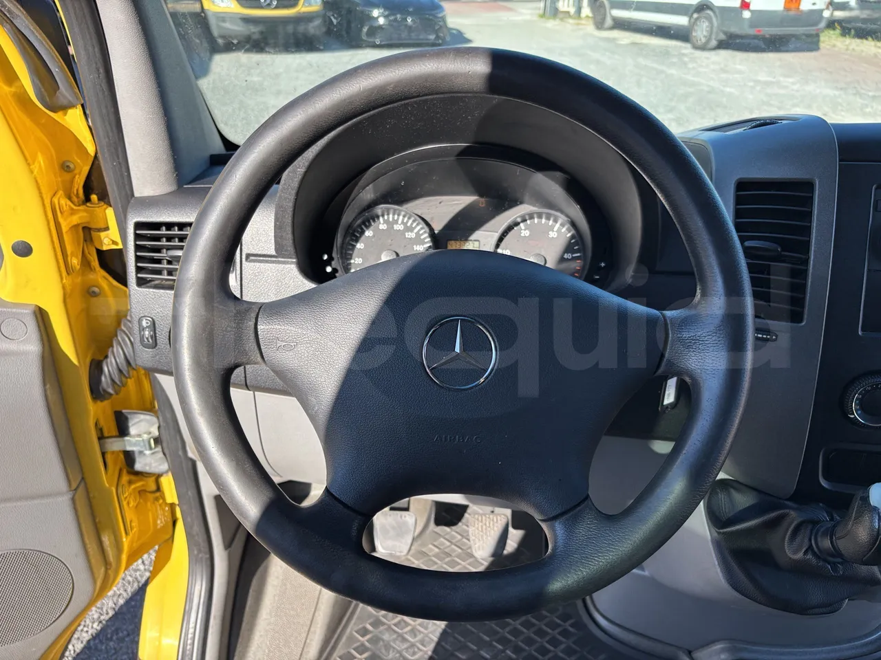 Mercedes-Benz Sprinter - Steering Wheel
