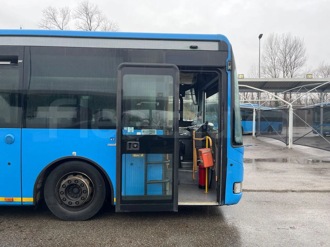 Iveco Crossway SFR162 - Euro 5 - 243 kW - 11.995 mt - front door 1 open