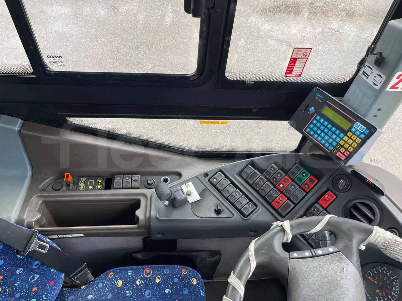 Iveco Crossway SFR162 - Euro 5 - 243 kW - 11.995 mt - radio accessories photo