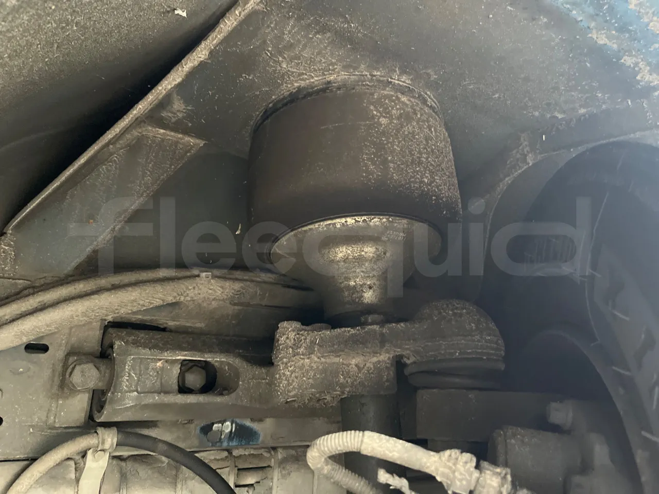 Iveco Crossway SFR162 - Euro 5 - 243 kW - 11.995 mt - front air springs left