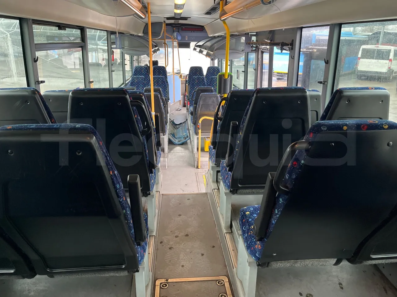 Iveco Crossway SFR162 - Euro 5 - 243 kW - 11.995 mt - forward view all seats last row height