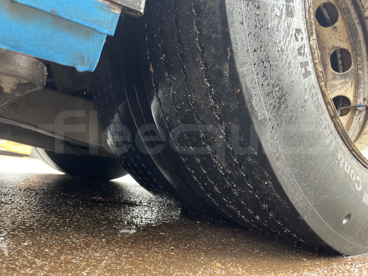 Iveco Crossway SFR162 - Euro 5 - 243 kW - 11.995 mt - tread condition second axle tires left