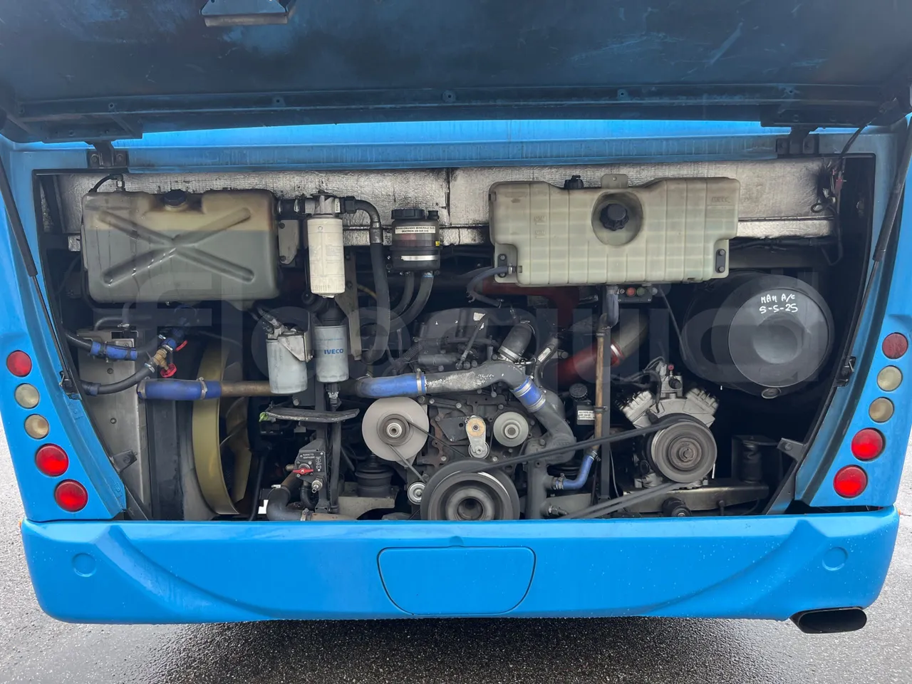 Iveco Crossway SFR162 - Euro 5 - 243 kW - 11.995 mt - rear hatch open