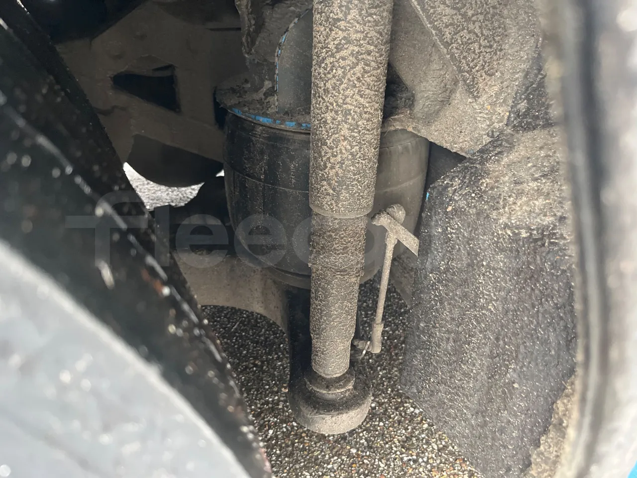 Iveco Crossway SFR162 - Euro 5 - 243 kW - 11.995 mt - axle 2 shock absorbers 1 right