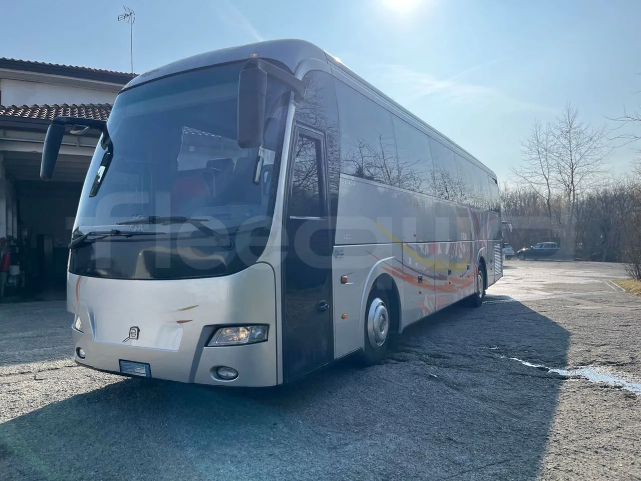 Volvo Barbi Genesis B12B - EUR3 - 309kW - 12.000m - 3/4 front left