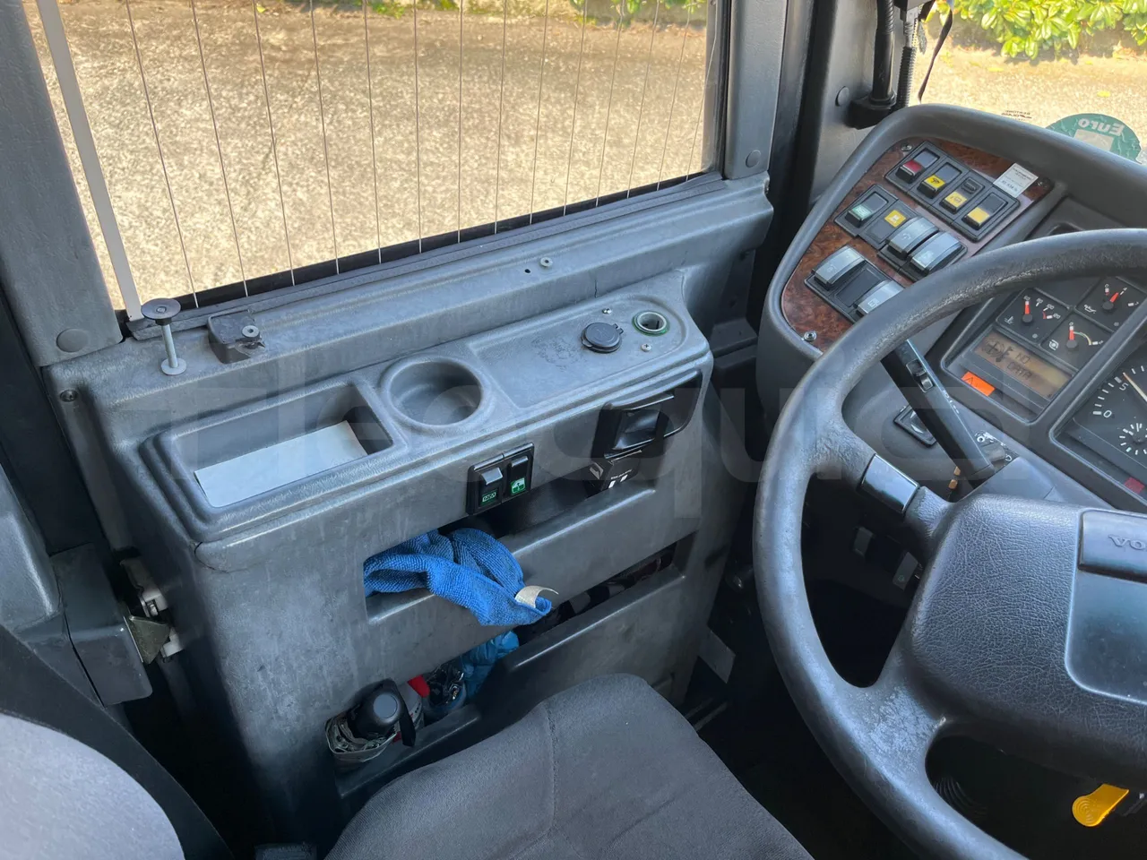 Volvo Barbi Genesis B12B - EUR3 - 309kW - 12.000m - onboard devices 1