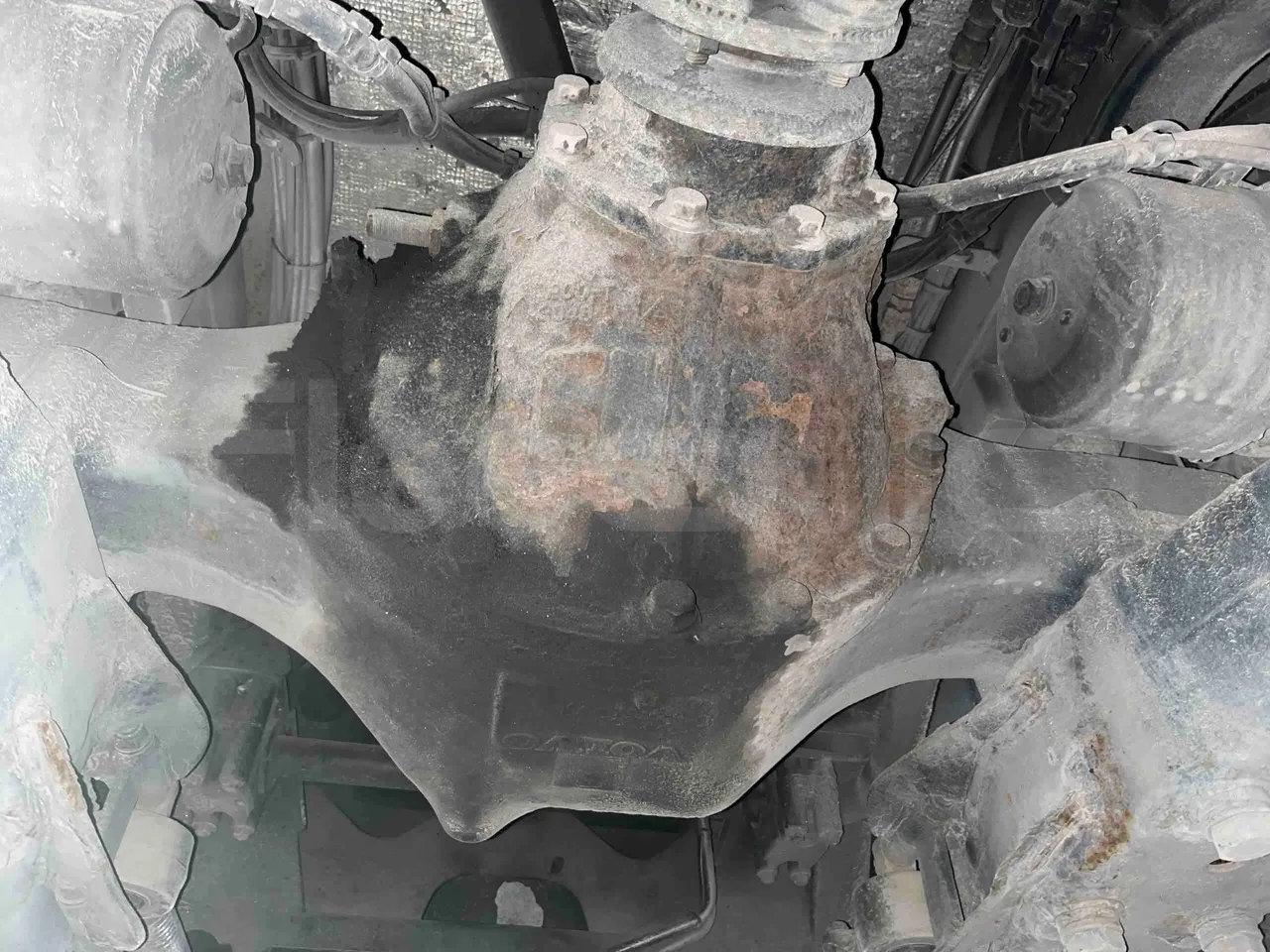 Volvo Barbi Genesis B12B - EUR3 - 309kW - 12.000m - differential photo