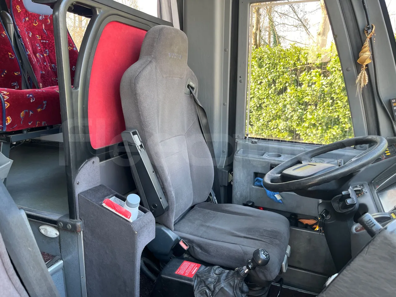 Volvo Barbi Genesis B12B - EUR3 - 309kW - 12.000m - driver's seat photo