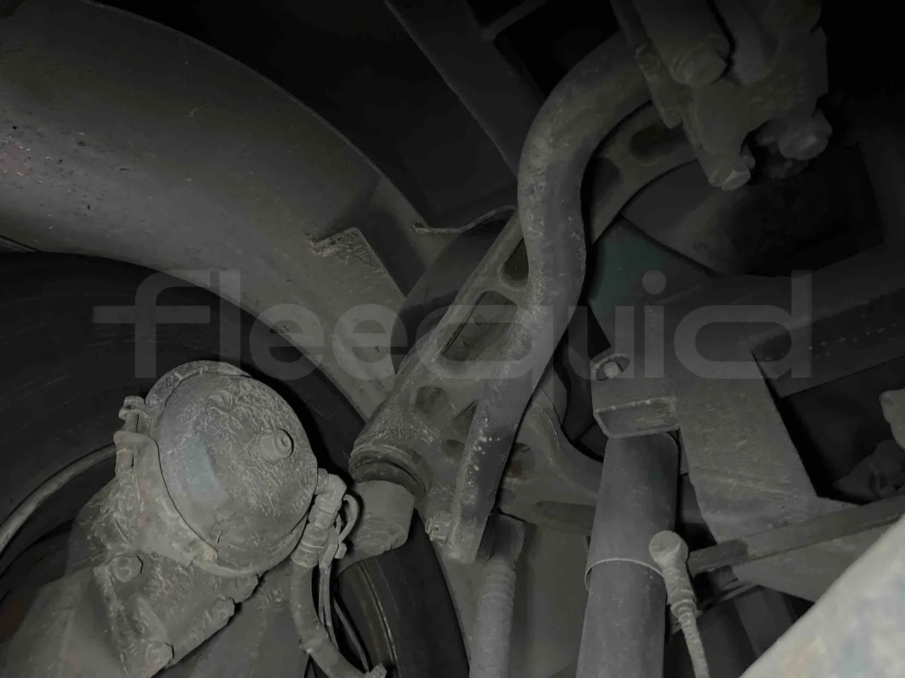 Volvo Barbi Genesis B12B - EUR3 - 309kW - 12.000m - front air springs left