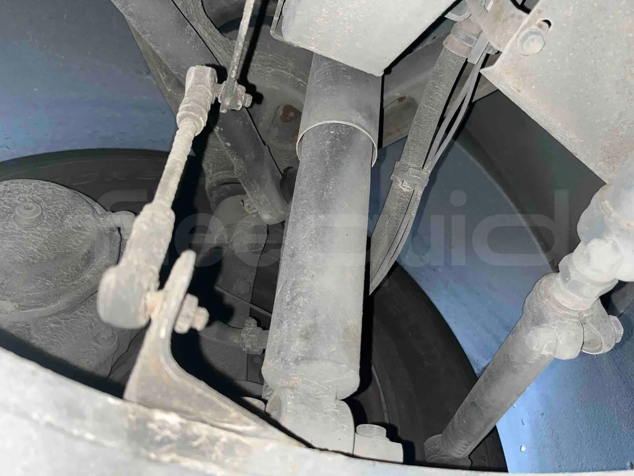 Volvo Barbi Genesis B12B - EUR3 - 309kW - 12.000m - front shock absorbers left