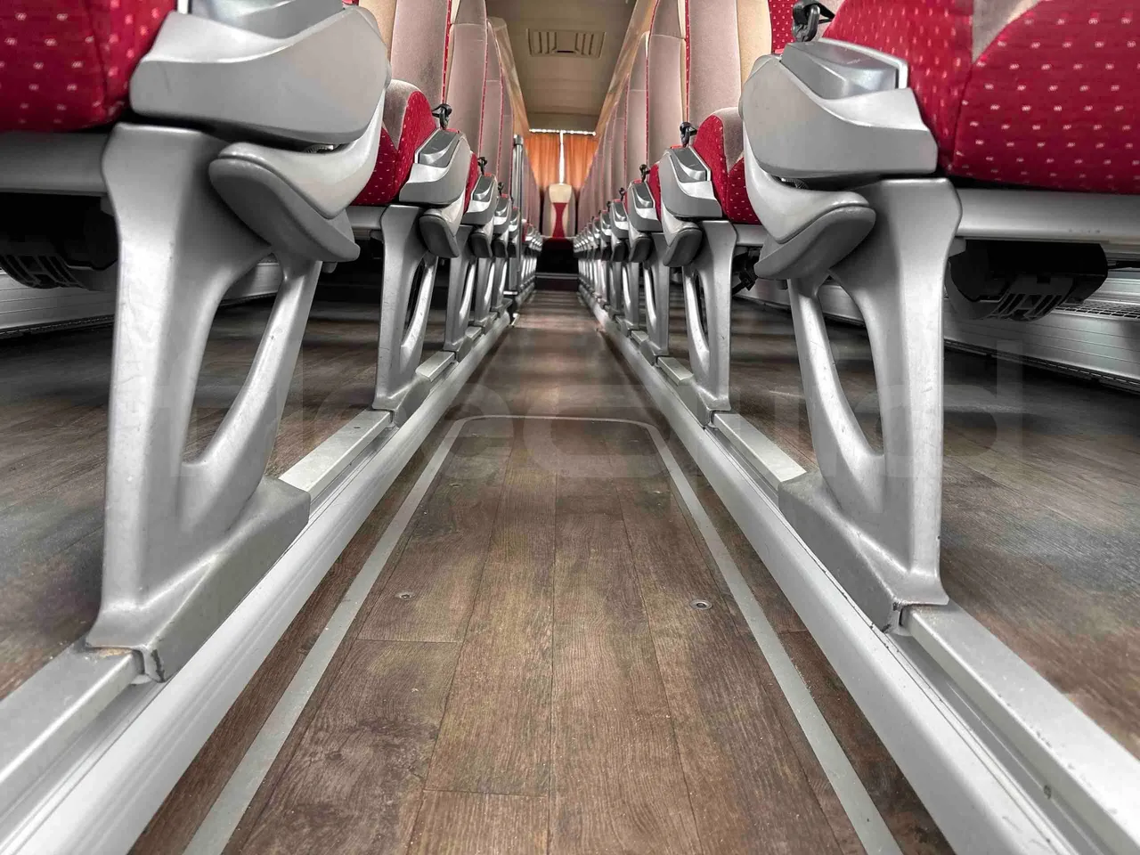 Setra S516 HD - EUR6 - 350kW - 13.115m - seat brackets photo