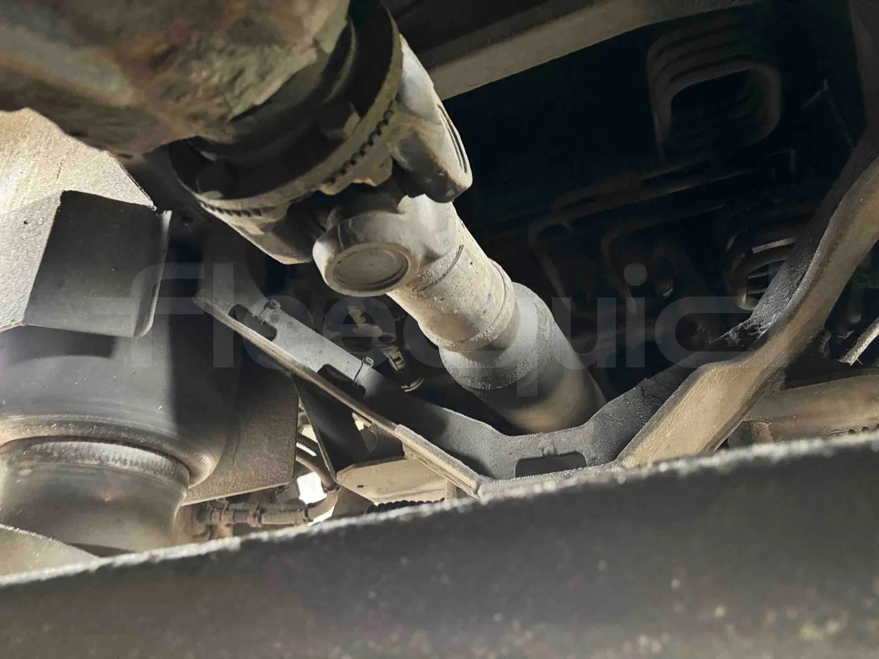 Setra S516 HD - EUR6 - 350kW - 13.115m - driveshaft photo