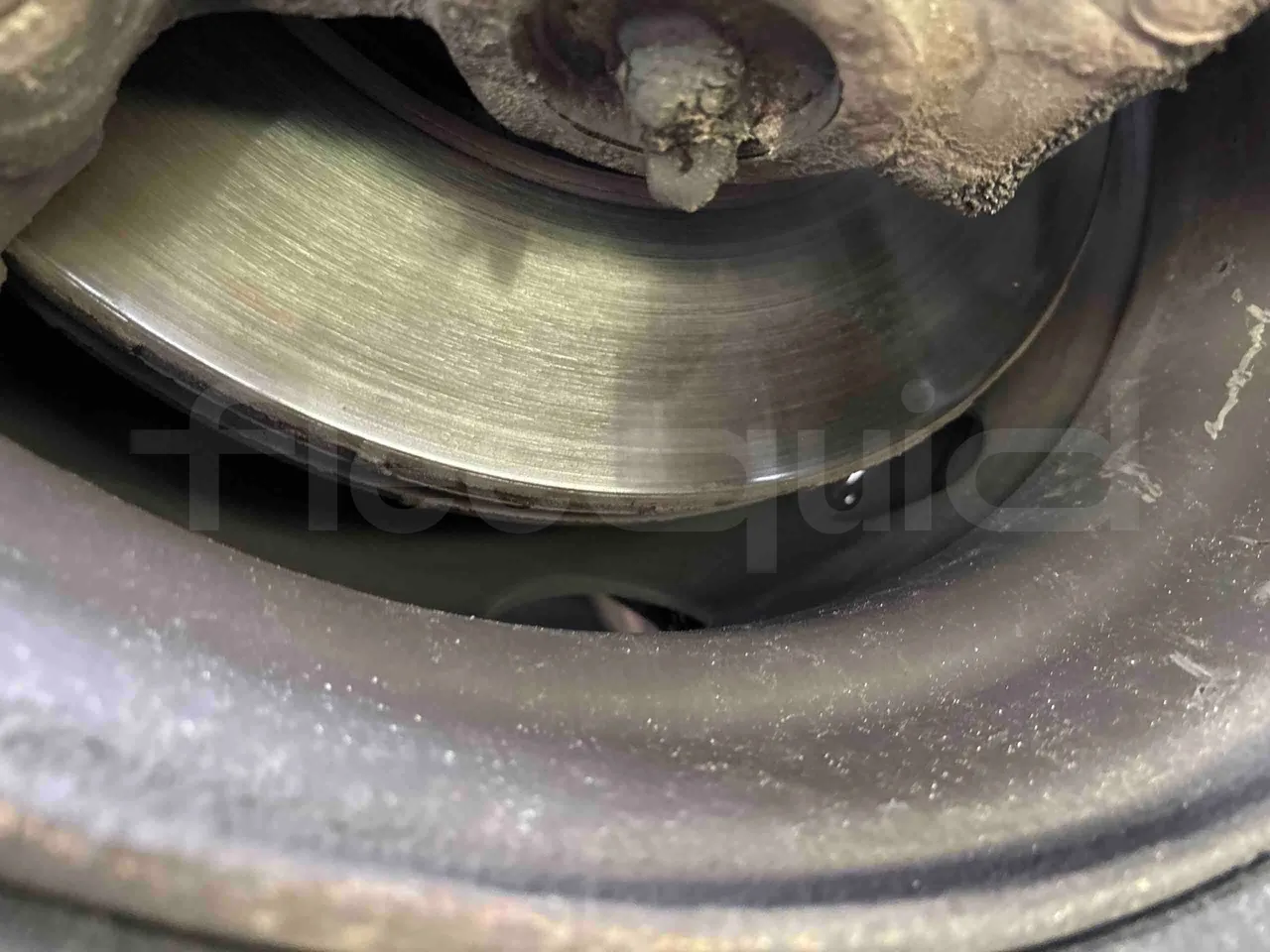 Setra S516 HD - EUR6 - 350kW - 13.115m - front discs right