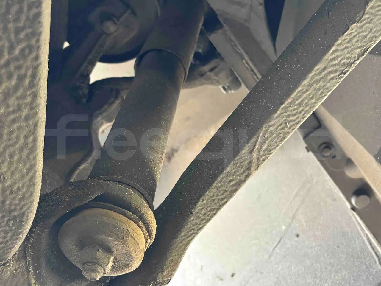 Setra S516 HD - EUR6 - 350kW - 13.115m - axel 3 shock absorbers 1 right
