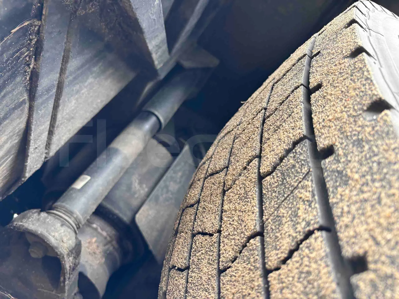Setra S516 HD - EUR6 - 350kW - 13.115m - axle 2 shock absorbers 2 left