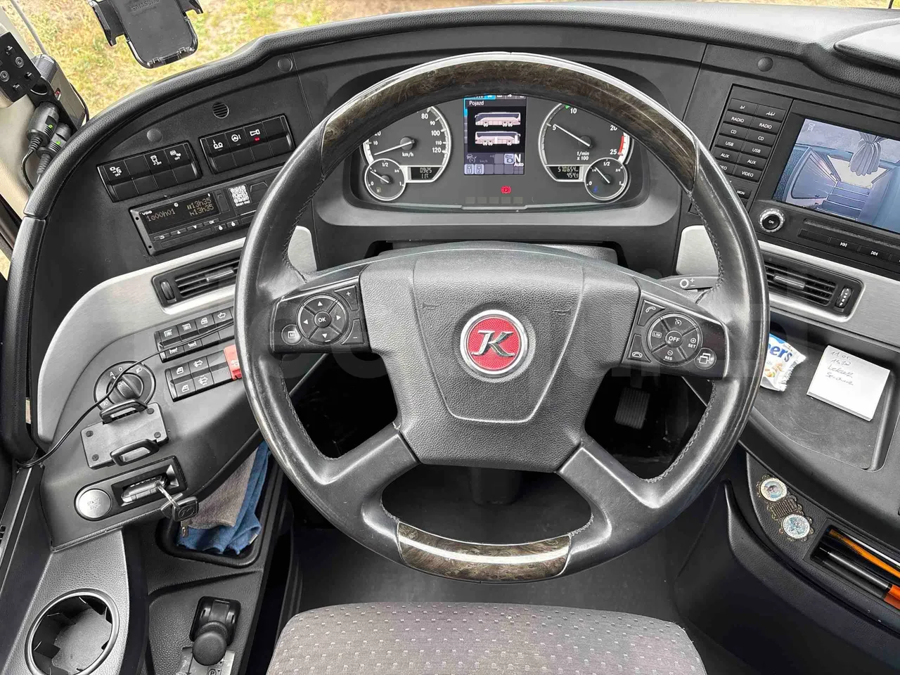 Setra S516 HD - EUR6 - 350kW - 13.115m - steering wheel photo