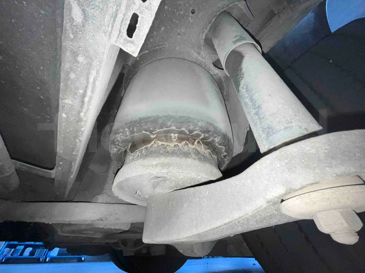 Mercedes-Benz Citaro O530G - Euro4 - 260kW - 17.940mt - axel 2 air springs 1 left