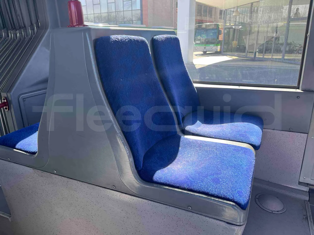 Mercedes-Benz Citaro O530G - Euro4 - 260kW - 17.940mt - armrest detail photo