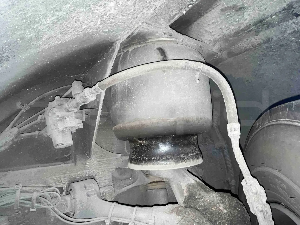 Mercedes-Benz Citaro O530G - Euro4 - 260kW - 17.940mt - front air springs left